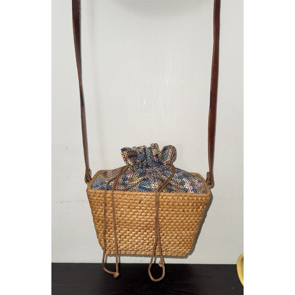 Brown Wicker Lined Drawstring Lining Leather Crossbody‎ Strap Handbag
